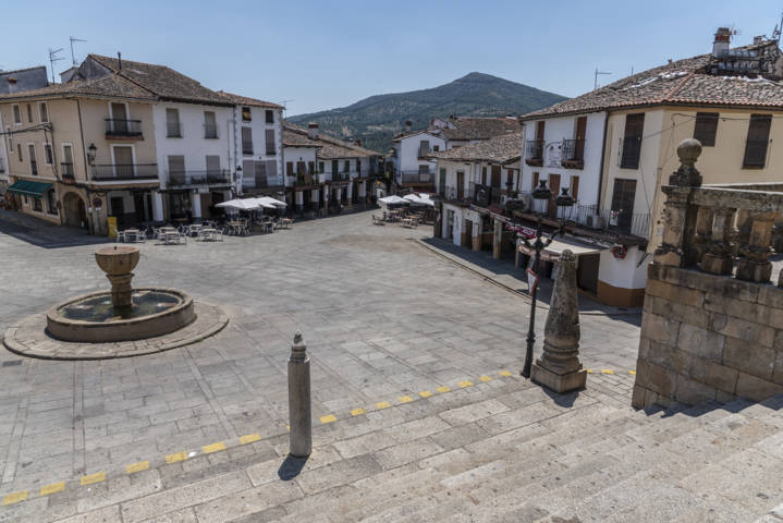 01 - Caceres - Guadalupe - plaza de Santa Maria